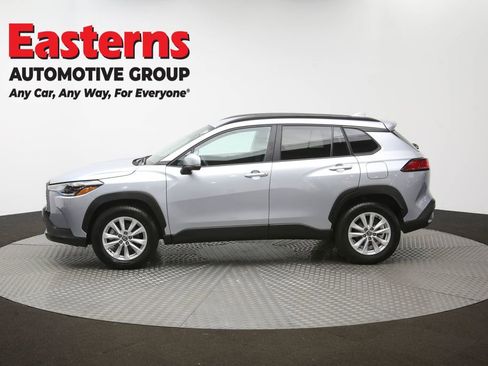 Used 2024 Toyota Corolla Cross LE image 55