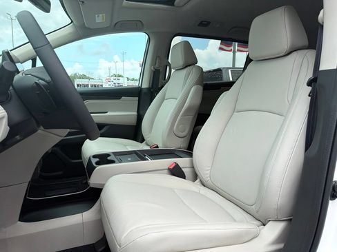 New 2026 Honda Odyssey EX-L image 17