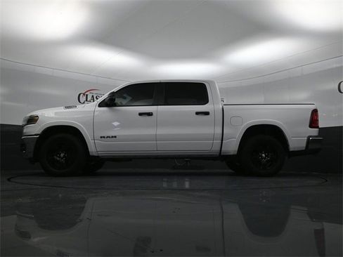 Used 2025 RAM 1500 Big Horn image 24