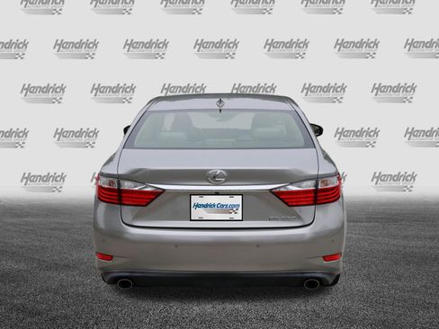 Used 2015 Lexus ES 350 w/ Luxury Package FWD image 8