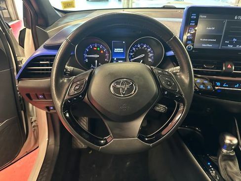 Certified 2022 Toyota C-HR XLE FWD image 18