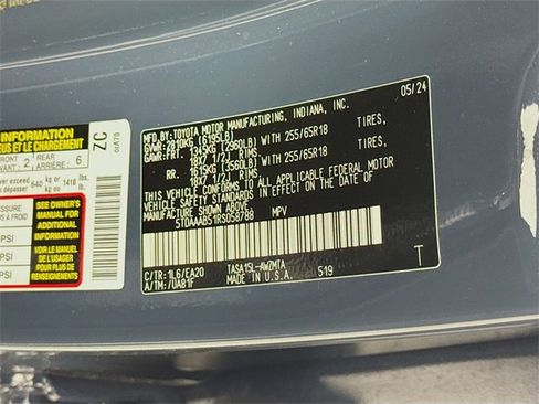 Certified 2024 Toyota Grand Highlander XLE image 33