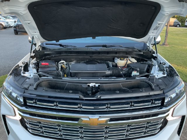 Used 2023 Chevrolet Suburban Premier RWD image 32