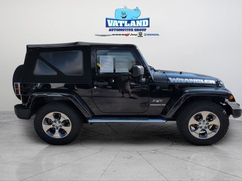 Certified 2016 Jeep Wrangler Sahara w/ Mopar Chrome Edition Group image 6