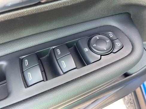 Used 2024 GMC Terrain SLE image 10