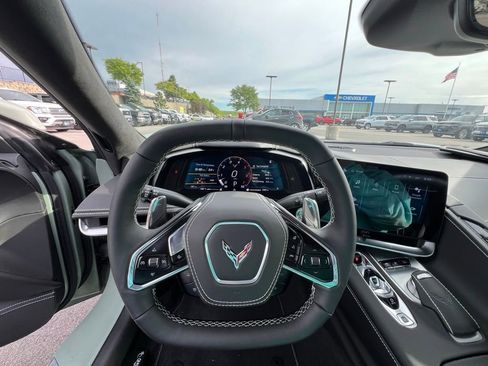 Used 2024 Chevrolet Corvette Stingray Premium Conv w/ Z51 Performance Package RWD image 40