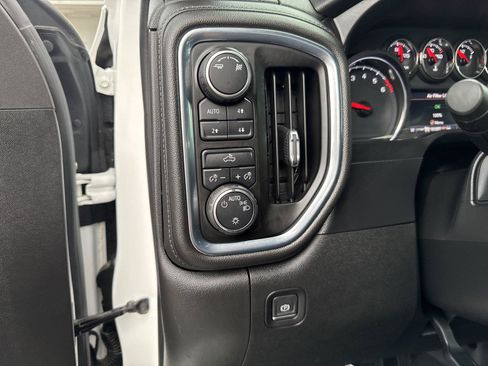 Used 2019 Chevrolet Silverado 1500 LT w/ All-Star Edition AWD/4WD image 19