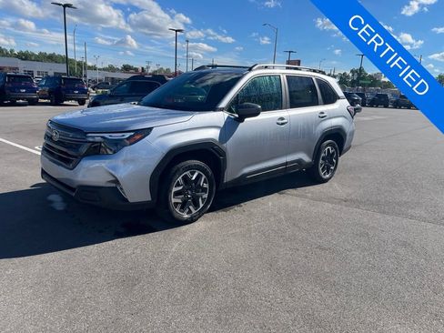 Used 2026 Subaru Forester Premium AWD/4WD image 8