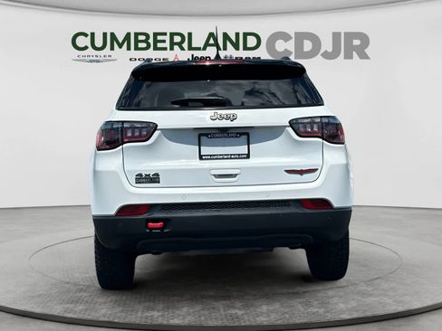 Used 2024 Jeep Compass Trailhawk AWD/4WD image 5