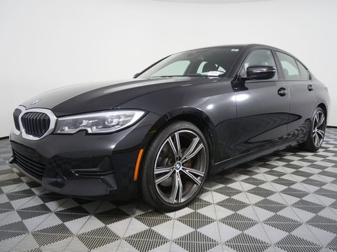 Used 2022 BMW 330i Sedan w/ Premium Package image 7