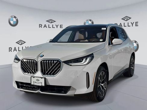 Certified 2025 BMW X3 xDrive30 w/ Premium Package AWD/4WD image 3