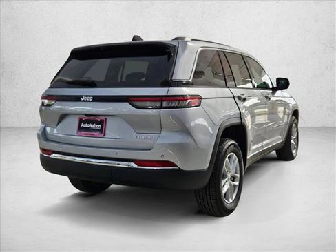 New 2026 Jeep Grand Cherokee Laredo X RWD image 2
