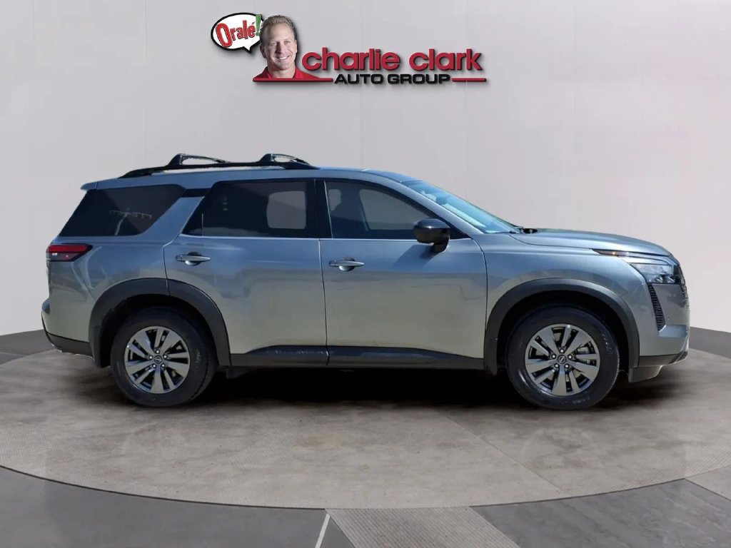 Certified 2026 Nissan Pathfinder SV FWD image 7