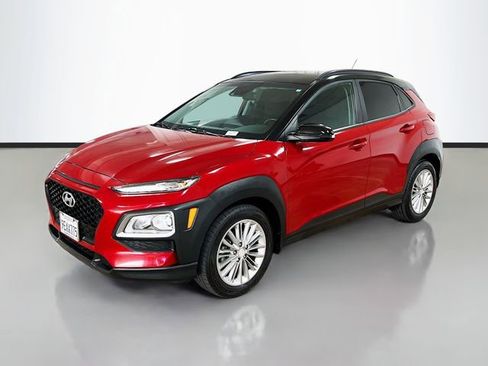 Used 2020 Hyundai Kona SEL image 3