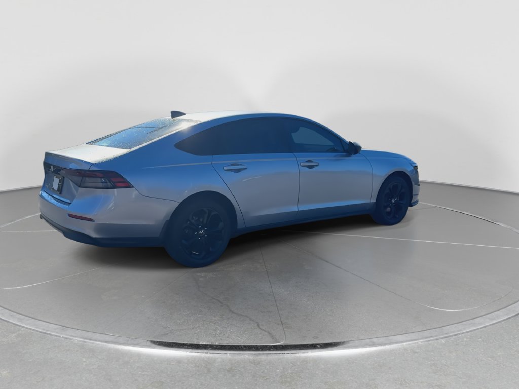 Used 2025 Honda Accord SE image 8