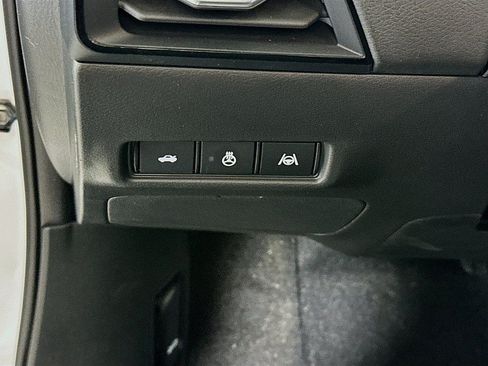 New 2026 Nissan Sentra SR w/ SR Premium Package FWD image 10