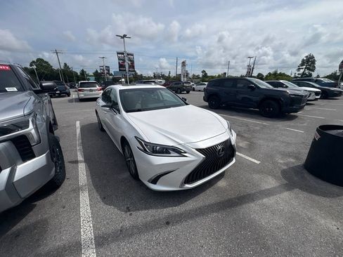 Used 2019 Lexus ES 350 w/ Premium Package FWD image 16