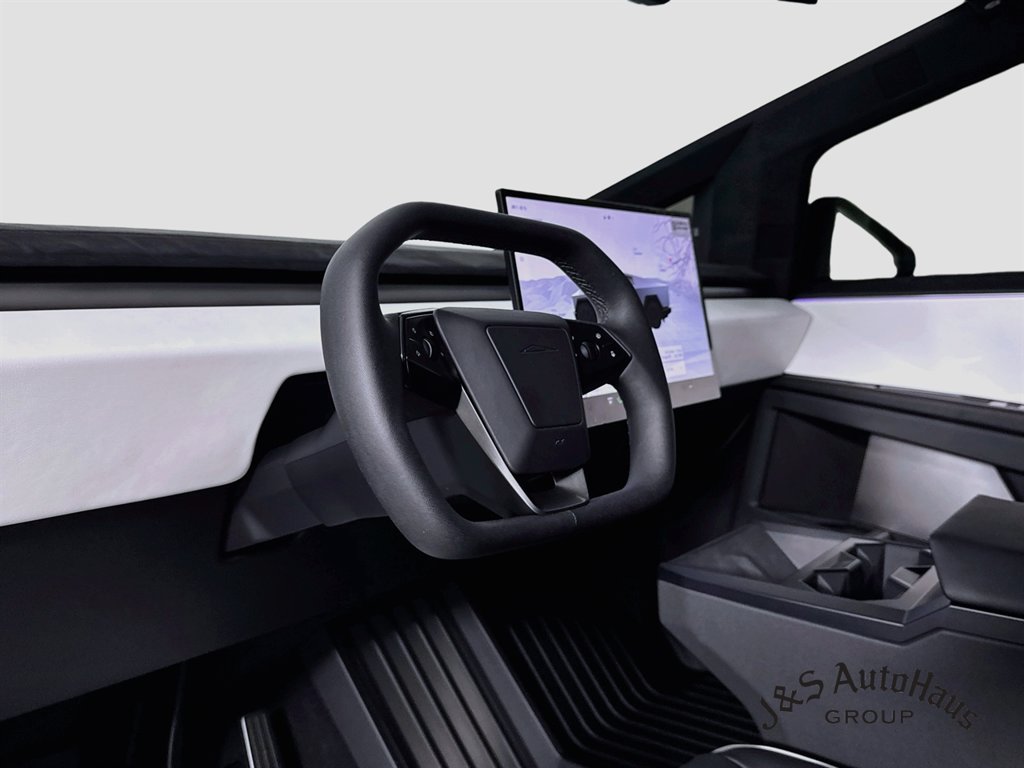 Used 2024 Tesla Cybertruck Cyberbeast AWD/4WD image 9