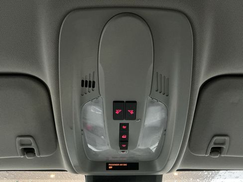 Used 2016 GMC Terrain SLE w/ Convenience Package image 16