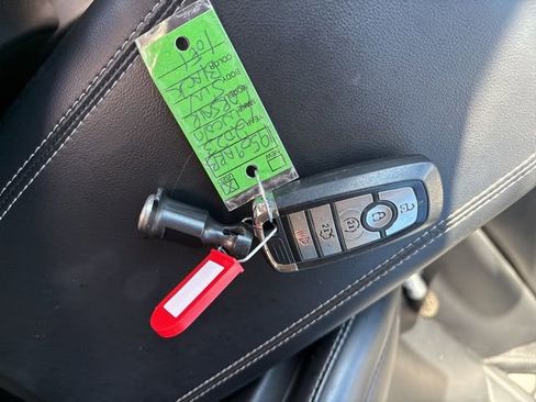 Used 2023 Lincoln Corsair AWD image 22