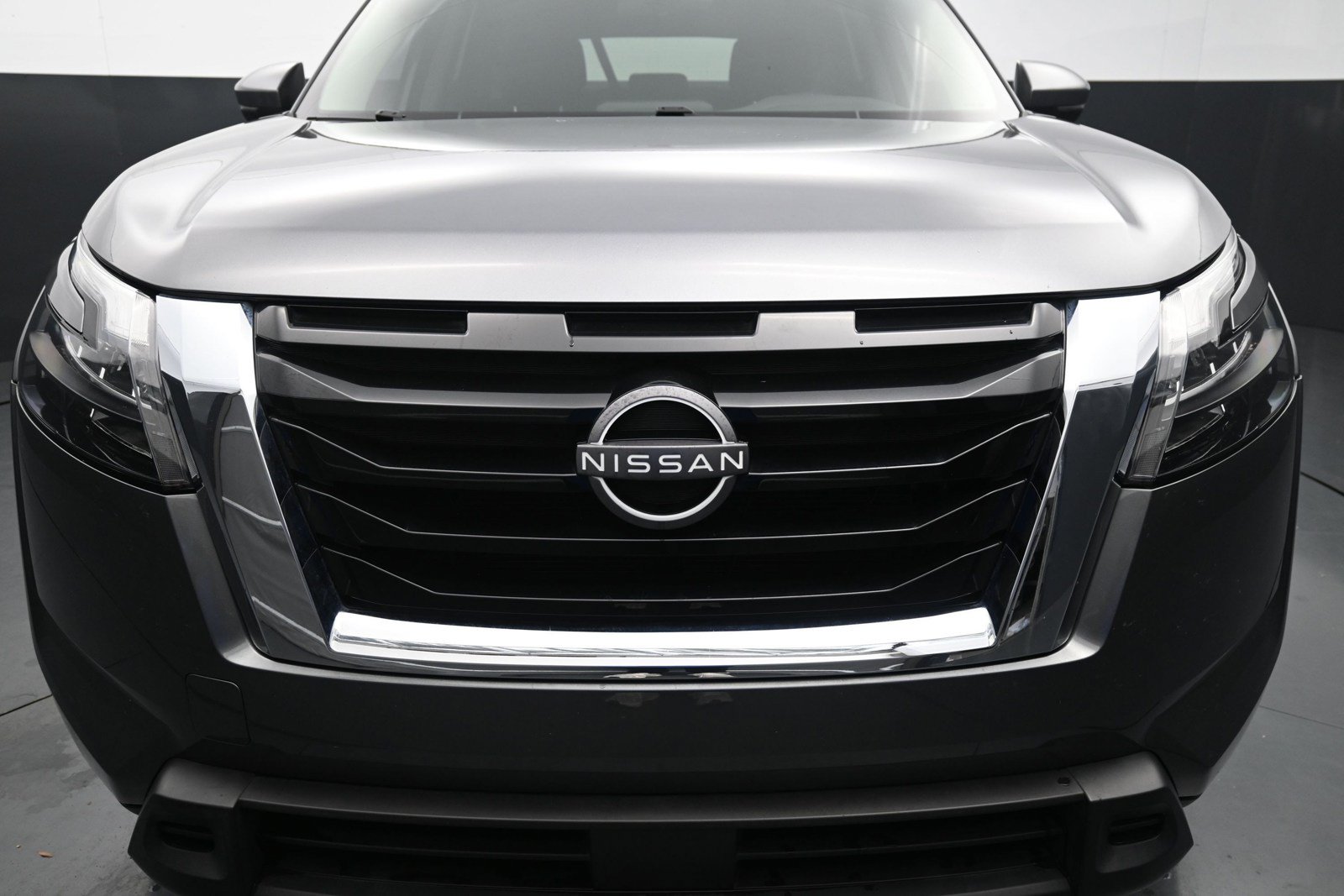 Used 2024 Nissan Pathfinder SV FWD image 10
