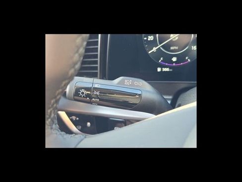 Used 2025 Kia Sportage SX image 26