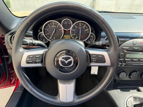 Used 2007 MAZDA MX-5 Miata Sport RWD image 13