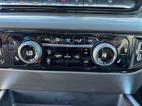 Used 2022 Chevrolet Silverado 1500 RST w/ RST All Star Premium Package image 28