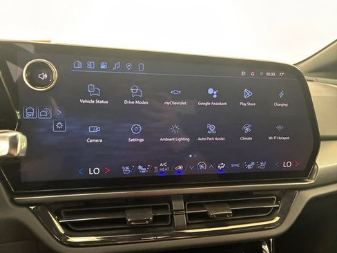 Certified 2025 Chevrolet Equinox EV RS w/ Active Safety Package 3 AWD/4WD image 26