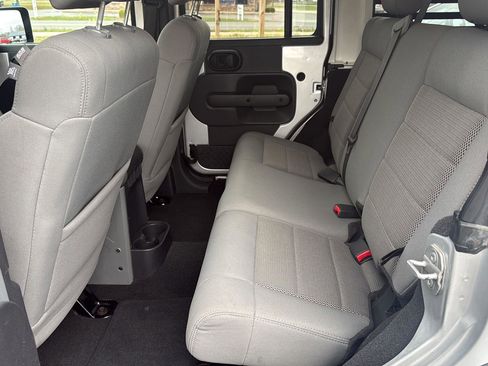 Used 2008 Jeep Wrangler Unlimited Sahara w/ Trailer Tow Group image 16