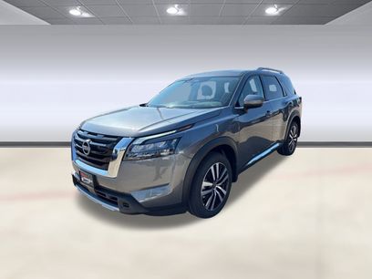 New 2025 Nissan Pathfinder Platinum