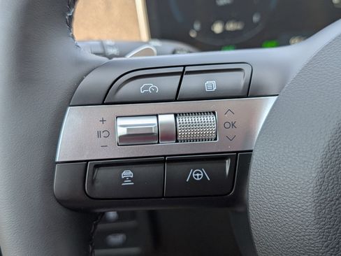 New 2025 Hyundai Sonata Limited image 24