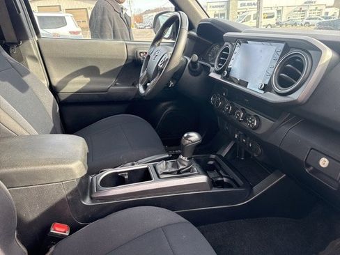 Used 2020 Toyota Tacoma TRD Sport image 14