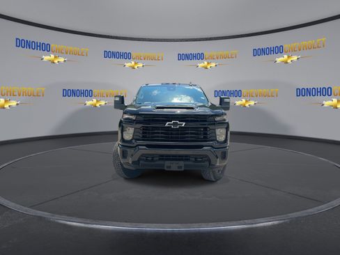 Used 2025 Chevrolet Silverado 2500 Custom w/ Custom Value Package AWD/4WD image 6