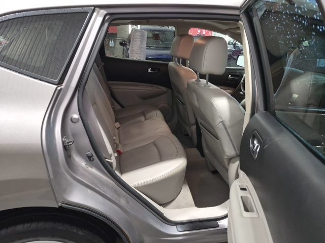 Used 2011 Nissan Rogue SV w/ SL Pkg AWD/4WD image 10