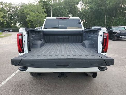 Used 2025 GMC Sierra 2500 Denali w/ Denali Reserve Package AWD/4WD image 9