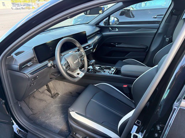 New 2027 Kia K5 GT-Line FWD image 12