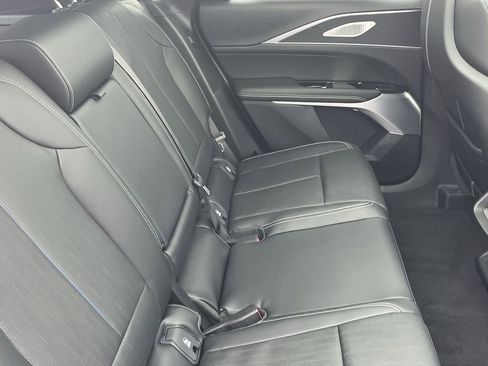 Used 2026 Cadillac Lyriq Premium Luxury image 19