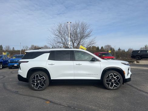 New 2026 Chevrolet Traverse High Country w/ LPO, Floor Liner Package image 3