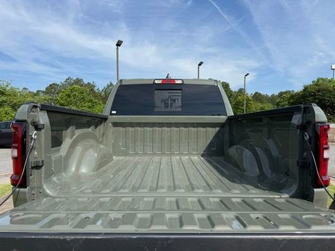 Used 2025 RAM 1500 Big Horn RWD image 28