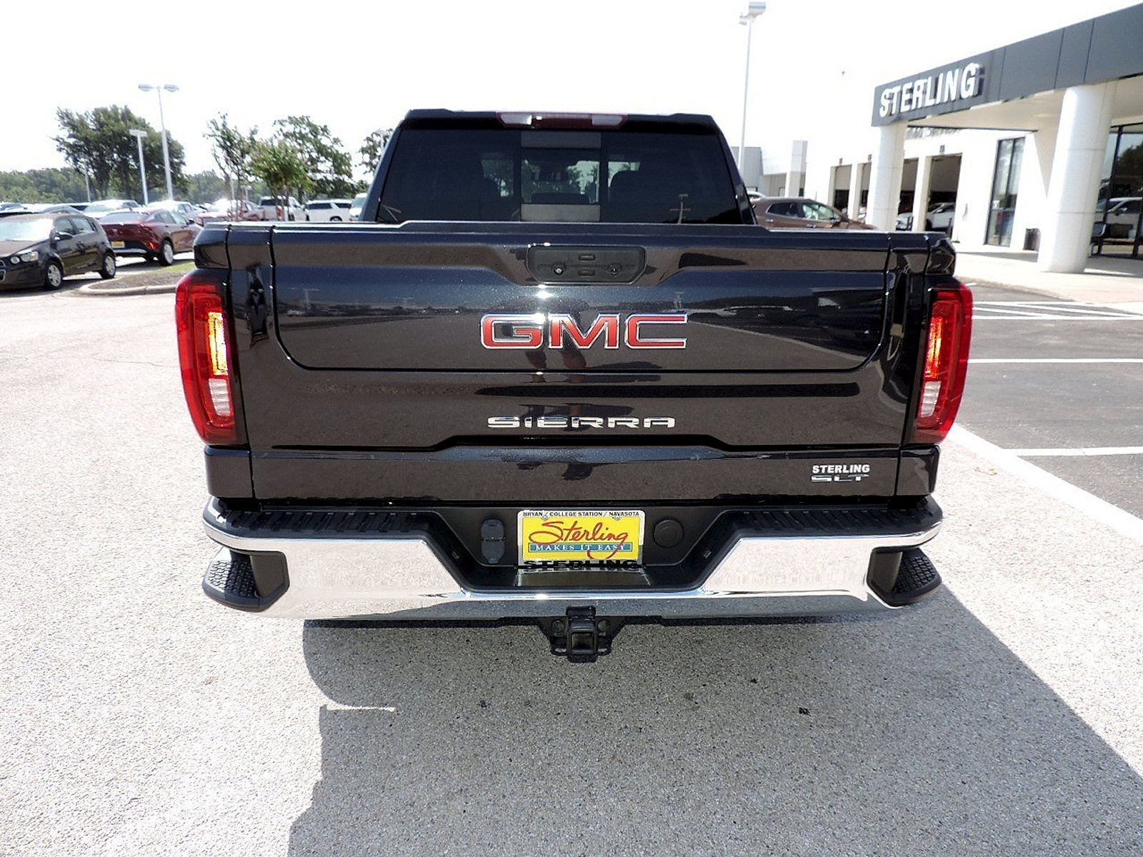 Certified 2023 GMC Sierra 1500 SLT RWD image 6