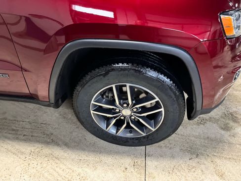 Used 2017 Jeep Grand Cherokee Limited w/ Trailer Tow Group IV image 7