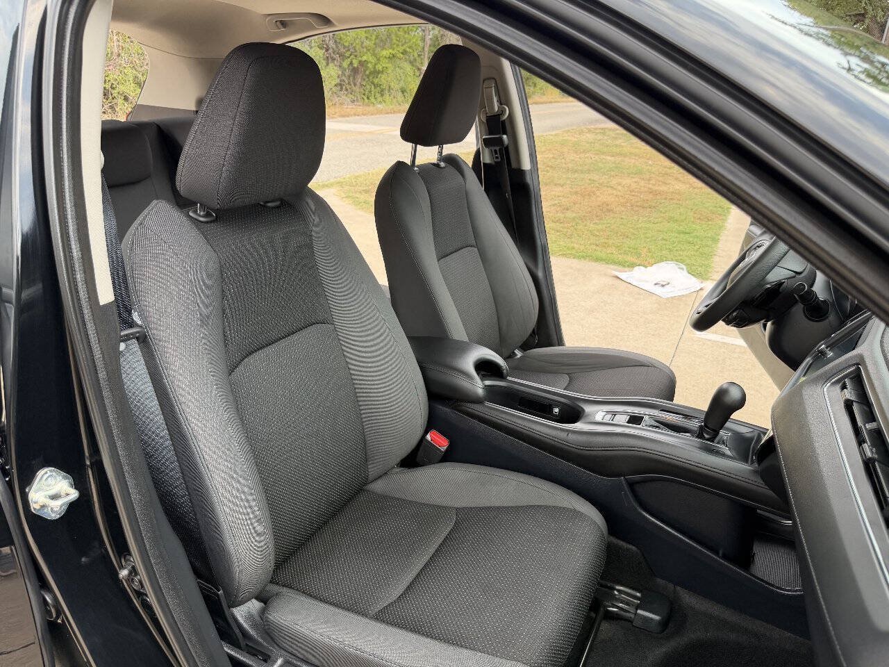 Used 2021 Honda HR-V EX image 31