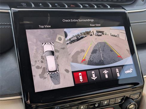 New 2025 Jeep Grand Cherokee L Limited w/ Luxury Tech Group II image 25