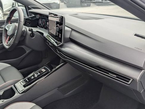 New 2026 Volkswagen GTI SE FWD image 17