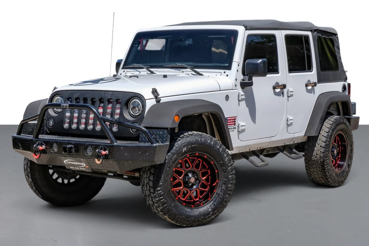 Used 2016 Jeep Wrangler Unlimited Sahara w/ Connectivity Group AWD/4WD image 4
