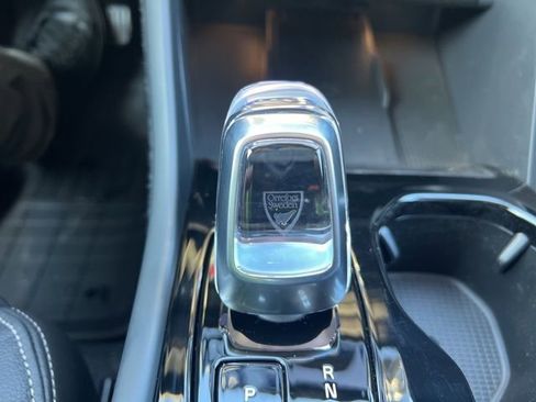 New 2026 Volvo XC40 B5 Ultra w/ Protection Package Premier image 33