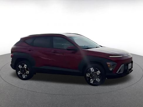 Used 2025 Hyundai Kona SEL image 7