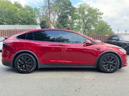 Used 2023 Tesla Model X AWD/4WD image 3