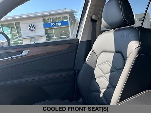 New 2026 Volkswagen Atlas SE image 32